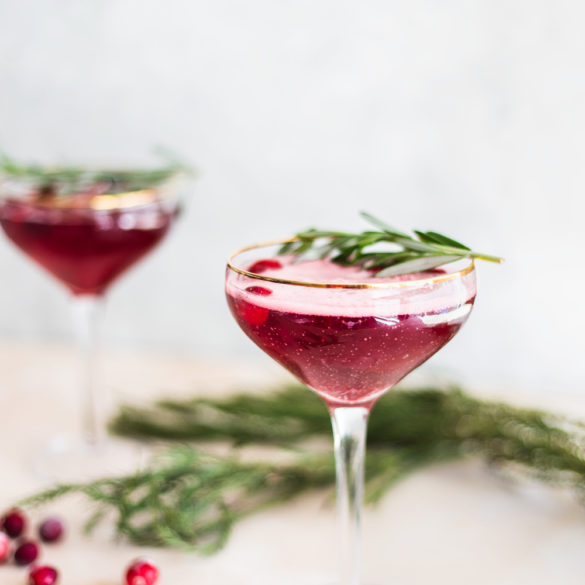 Prosecco cranberry cocktail