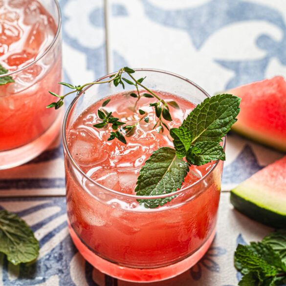 Sparkling Watermelon Cocktail - natteats