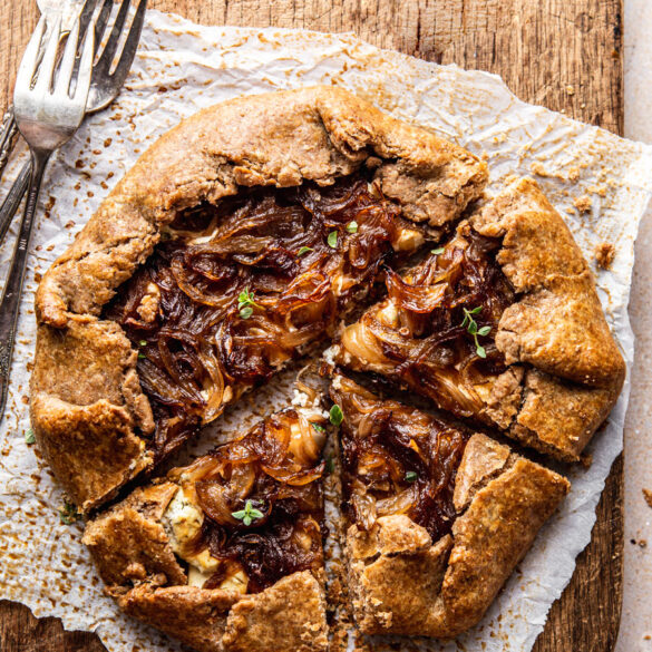 Caramelized Onion Galette with Goat Cheese natteats