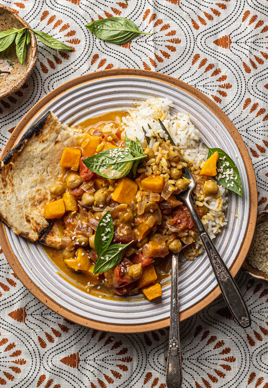 curry with butternut squash, chickpeas and naan